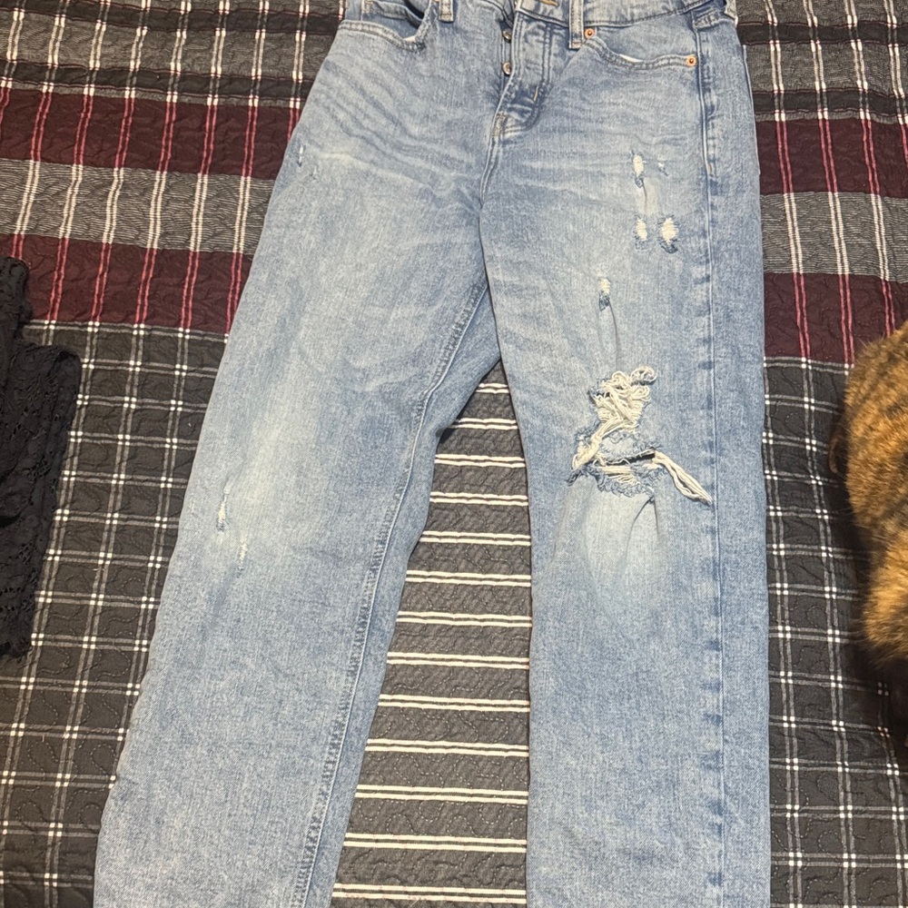Old Navy Light Blue Distressed Boyfriend Jeans
